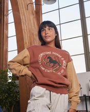 画像をギャラリービューアに読み込む, PARKS PROJECT Yellowstone Horse and Mule Colorblock Crew Neck Sweatshirt | YW007001